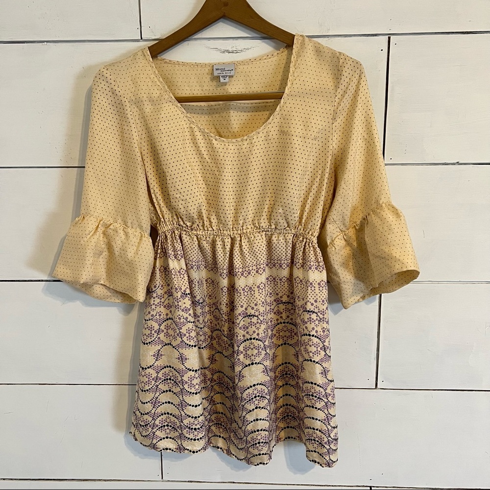 Mimi Maternity 100% Silk Bell Sleeve Top Empire Waist Top. Size Medium.